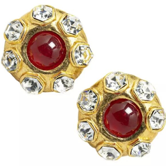 CHANEL Red Gripoix Rhinestone Round Clip-On Earrings Gold Tone Auth - Picture 2 of 12